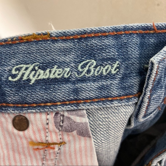 American eagle hipster boot style jeans size 10 - Picture 3 of 8